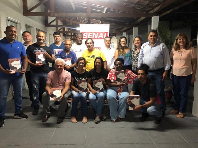 Fundo Social realiza formatura do curso de reparos de pinturas - Sassom foto
