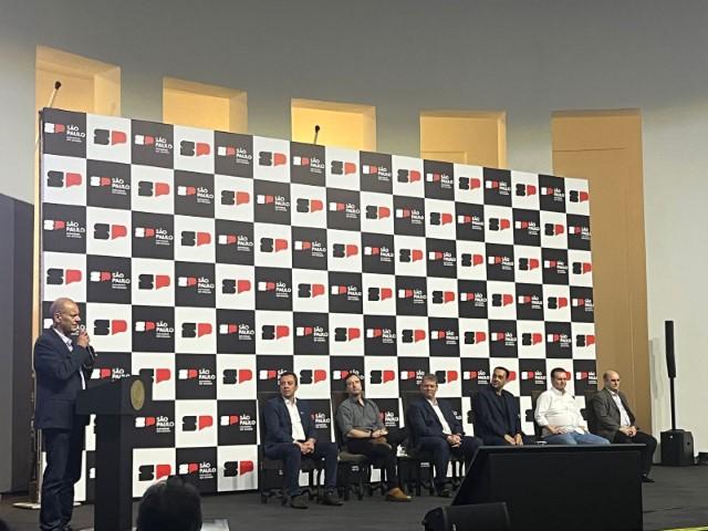 Prefeito Tupã representa prefeitos paulistas e anuncia 228 novas moradias para Prudente - Sassom foto