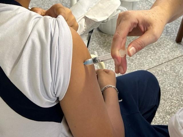 Vacinação nas escolas começa dia 28 de abril em Prudente: pais devem estar presentes - Sassom foto