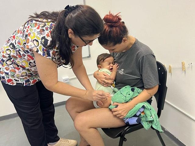 Prudente inicia vacinação nas escolas; sete unidades são contempladas no primeiro dia - Sassom foto